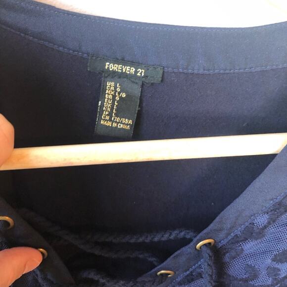 Forever 21 women's size large navy long sleeved dress preloved condition - Picture 3 of 7